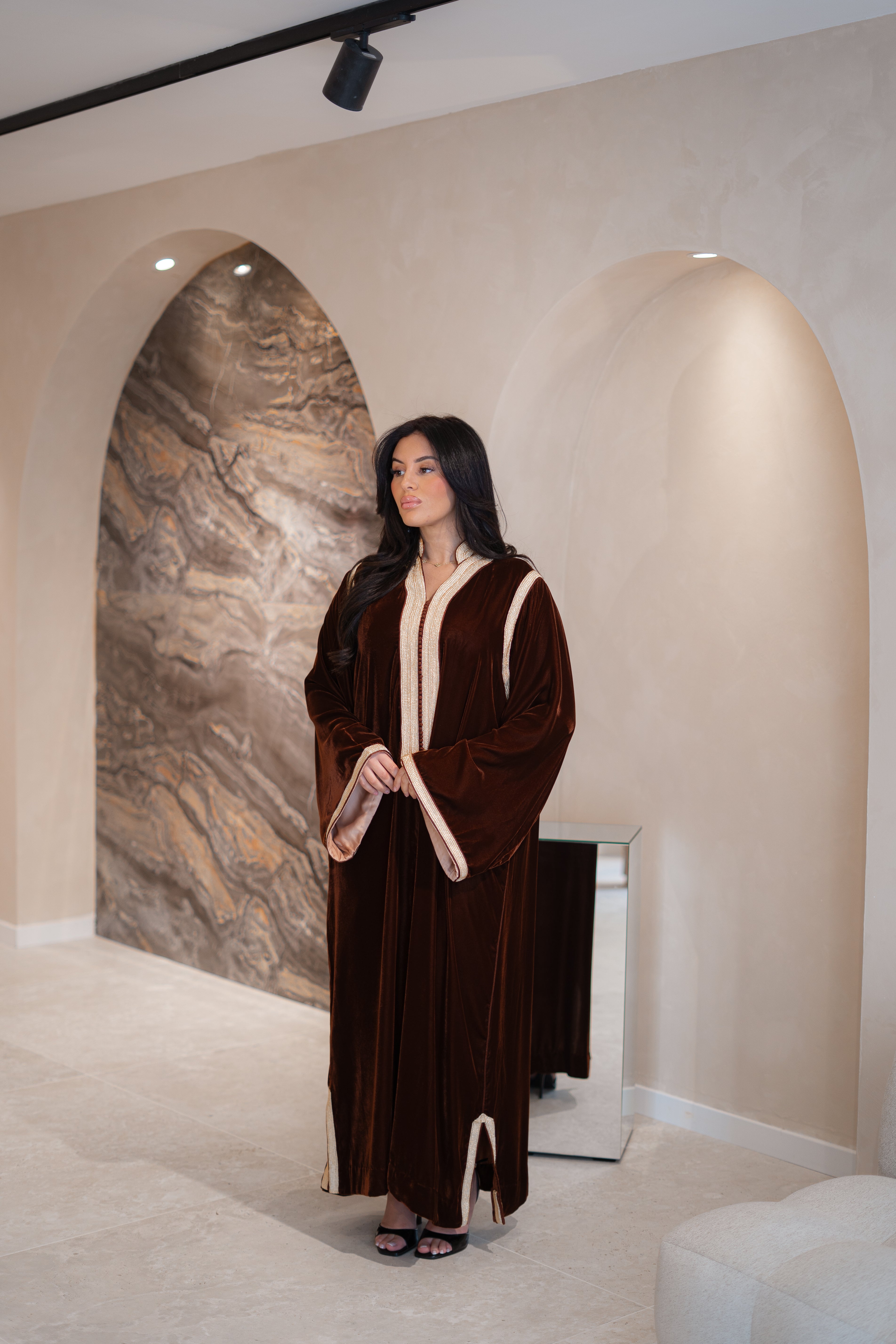 Gandoura Saloua en velours de soie
